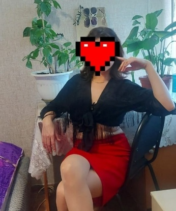 Я опытная и умелая соблазнительница, которая знает, как доставить настоящее наслаждение. Мое тело подарит тебе незабываемые ощущения, а мои нежные руки расслабят тебя до предела. Я готова выполнить все твои желания и сделать нашу встречу незабываемой. У меня есть много фантазий, которые я хочу реализовать с тобой. Мои услуги наполнены страстью и эмоциями. Ты останешься доволен моим разнообразием искусств. Не жди, позвони мне прямо сейчас и окунись в мир наслаждения! Фото и отзывы доступны на моем профиле. Жду твоего звонка🔥💋 Живу в Москве, так что даже можем встретиться прямо сейчас в Москве или окрестностях. Дина